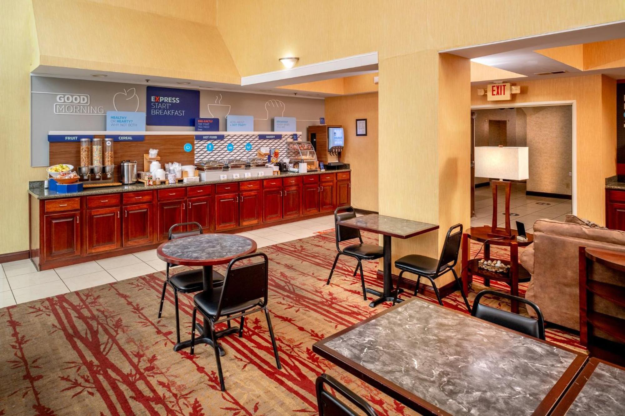 Holiday Inn Express And Suites Hazard By Ihg Exterior foto